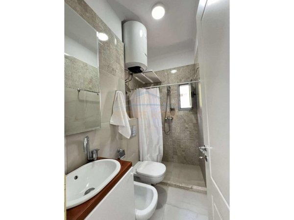 Tirane, shes apartament 2+1+Ballkon Kati 5, 66 m² 109.000 € (Unaza e re)