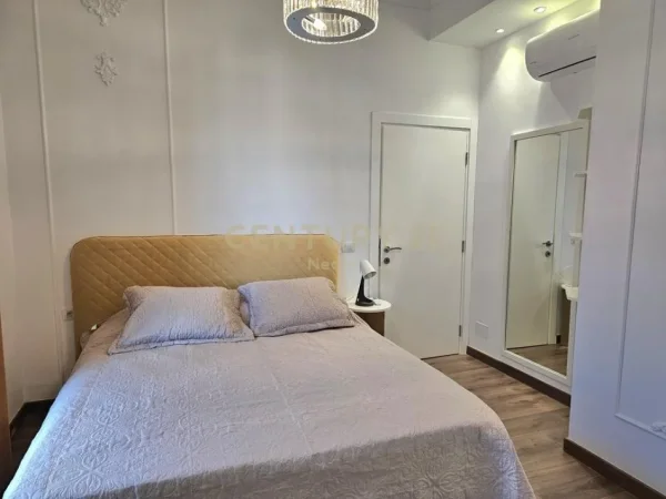 Tirane, jepet me qera apartament 2+1 Kati 2, 61 m² 1.000 € (Kodra e Diellit)