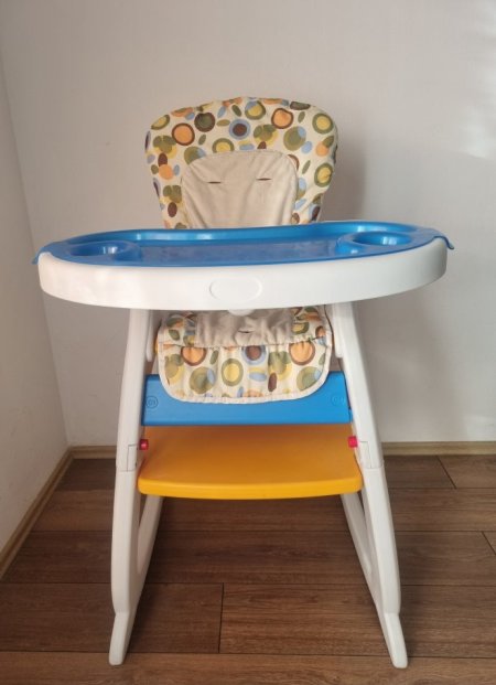 Tirane, shes Karrige ushqimi per femije 2/1 , 75 €