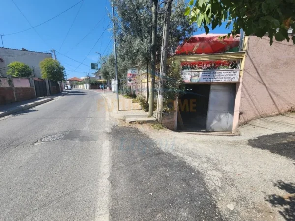 0683487469 Tirane, jepet me qera ambjent biznesi Kati 0, 218 m² 500 € (Alidemi , Prane Mangalem)