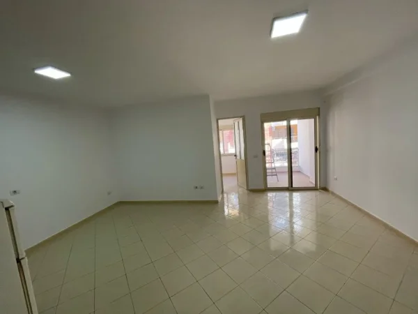 Tirane, shitet apartament 2+1+Aneks+Ballkon Kati 5, 100 m² 125.001 € 