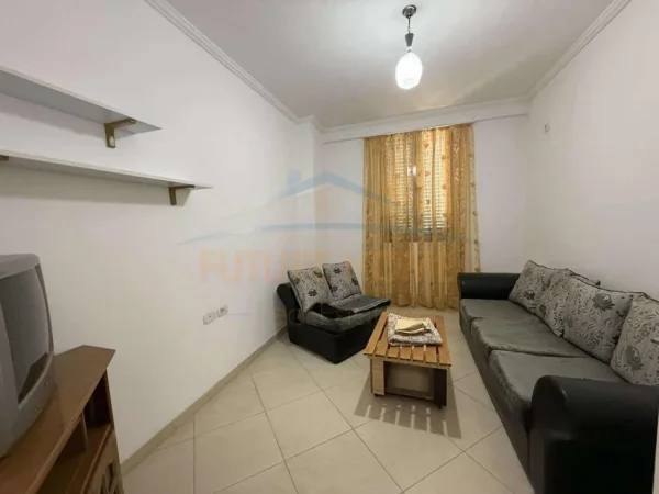 0683487469 Tirane, jepet me qera apartament 2+1 Kati 3, 110 m² 450 € (Kompleksi Ardeno , Rruga Industriale)