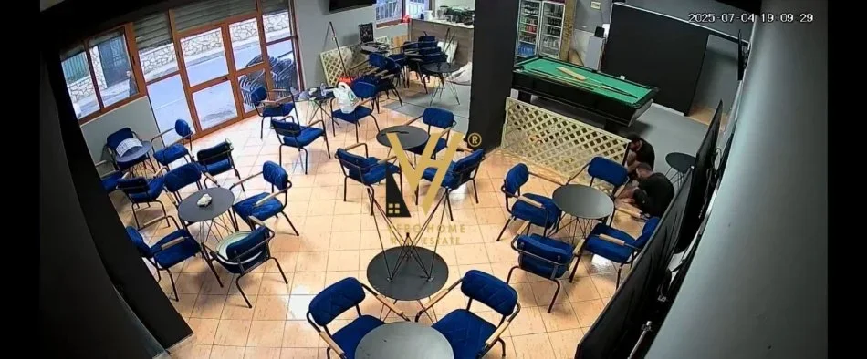 Tirane, jepet me qera Vile 4+1+Ballkon Kati 0, 228 m² 820 € (MISTO MAME)