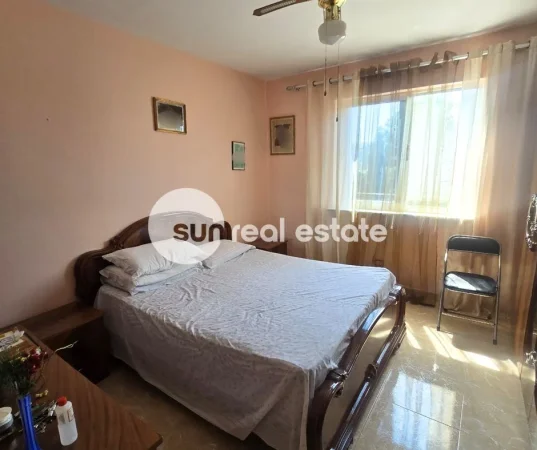 Shkoder, shitet apartament 2+1+Ballkon Kati 5, 70 m² 55.000 € (PERBALLE VORREVE KATOLIKE)
