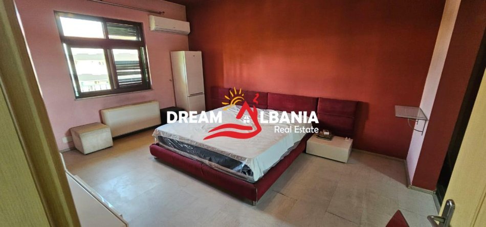 Tirane, jepet me qera apartament 1+1 Kati 3, 80 m² 420 € (sa kalon Terminalin e Autobuzave te Veriut)