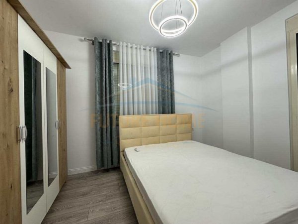 0683487469 Tirane, jepet me qera apartament 2+1+Parkim Kati 8, 91 m² 600 € (Astir , Prane Viles L)
