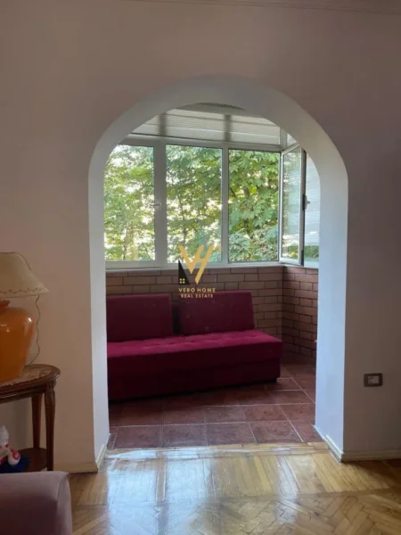 Tirane, jepet me qera apartament 1+1+Ballkon Kati 3, 63 m² 600 € (MYSLYM SHYRI)