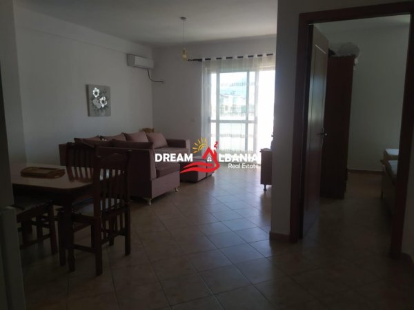 Tirane, jepet me qera 1+1 Kati 3, 80 m² 520 € (tek Rruga Riza Cerova)