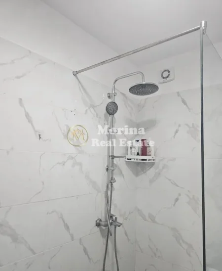 Tirane, shitet apartament 1+1 Kati 2, 93 m² 119.000 € (Fresku)