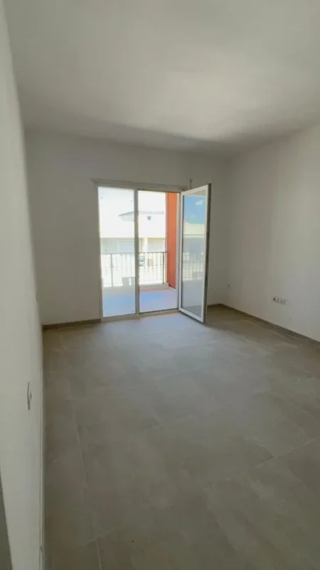 Tirane, shitet apartament 2+1 , 128 m² 102.480 € 