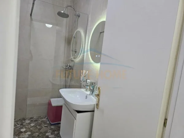 Qera, Apartament 2+1, Unaza e Re, Tiranë.