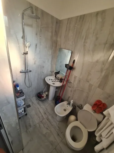 Tirane, shitet Vile 4+1 , 158 m² 270.000 € (RRUGA ELBASANIT)