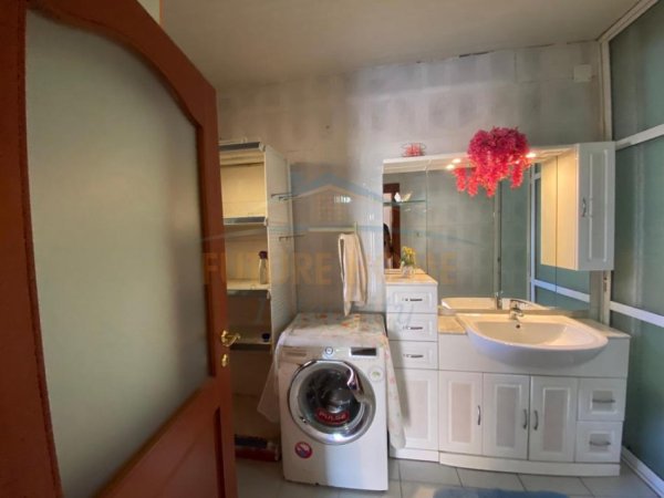 Tirane, jepet me qera apartament 2+1 Kati 1, 157 m² 500 €