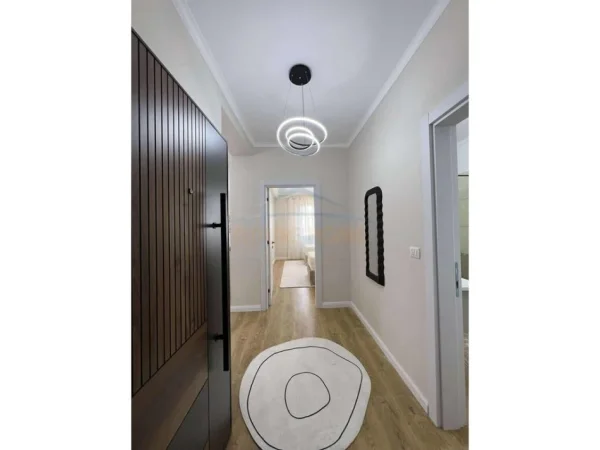 Tirane, shitet apartament 2+1+Ballkon Kati 9, 91 m² 148.000 € (BAR ARTISTI)  UNA56891