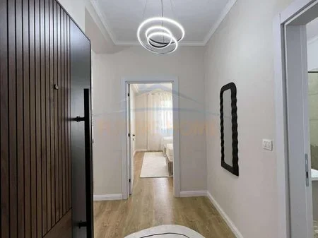 Tirane, shitet apartament 2+1+Ballkon Kati 9, 91 m² 148.000 € (ASTIR)