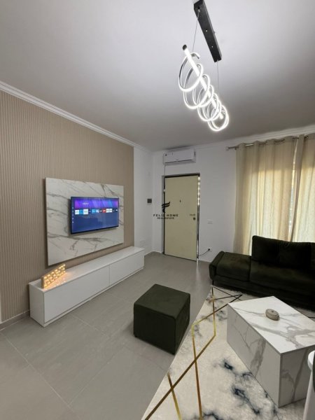 Shkembi Kavajes, shitet apartament 1+1 Kati 1, 57 m² 77.000 € (PAS SHINAVE)