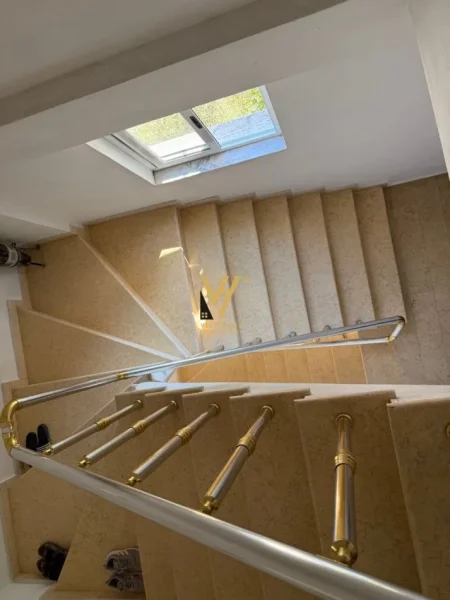 Tirane, shitet Vile 3 Katshe Kati 0, 498 m² 800.000 € (SELITE)