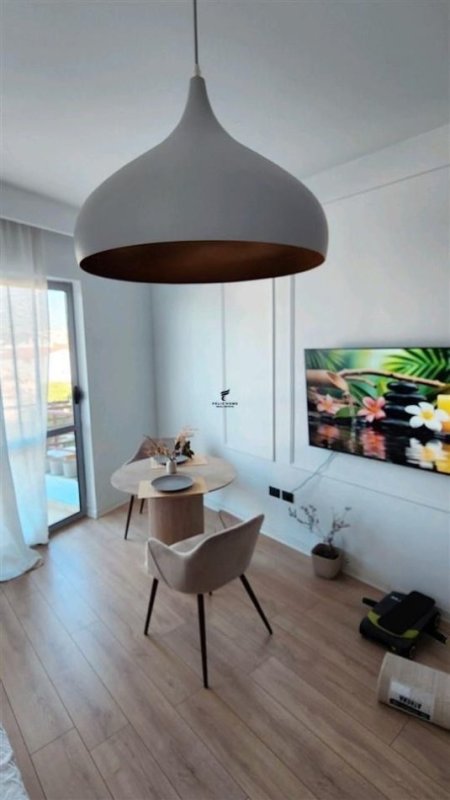 Tirane, jepet me qera apartament 1+1 Kati 6, 73 m² 450 € (CASA ITALIA)