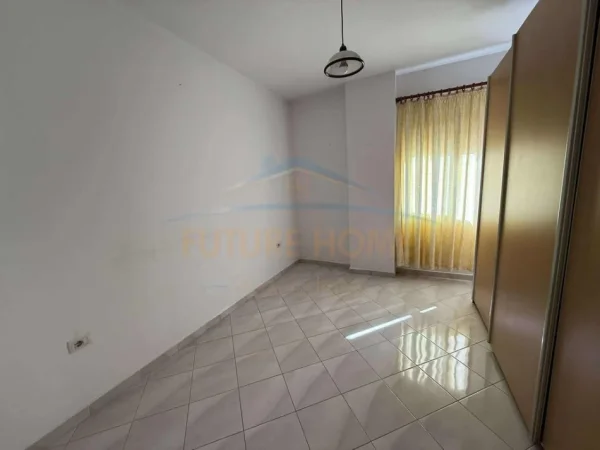 0683487469 Tirane, jepet me qera apartament 2+1 Kati 5, 110 m² 460 € (Astir , Bar Tubino)
