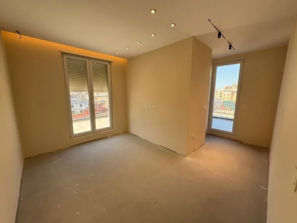 Tirane, shitet apartament 2+1 , 142 m² 315.000 € 