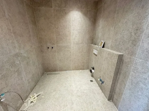 Tirane, shitet apartament 2+1 , 142 m² 315.000 € 