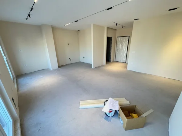 Tirane, shitet apartament 2+1 , 142 m² 315.000 € 