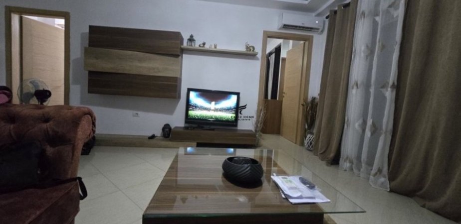 Tirane, jepet me qera apartament 2+1 , 80 m² 500 € (KODRA E DIELLIT)