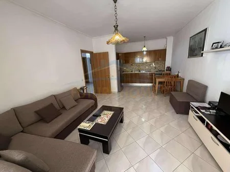 Tirane, jepet me qera apartament 2+1 Kati 5, 106 m² 460 € 