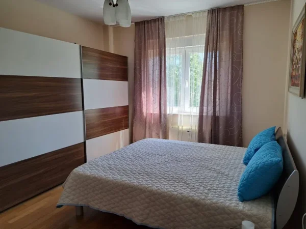 Tirane, jepet me qera apartament 2+1 Kati 0, 120 m² 900 € (Rruga Ibrahim Shalqizi)