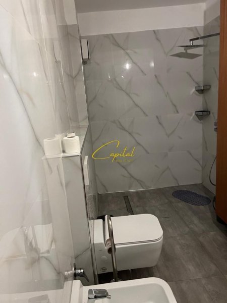 Tirane, jepet me qera apartament 3+1 Kati 4, 120 m² 650 € (RRUGA E DIBRES)