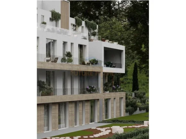 Tirane, shitet apartament 3+1 Kati 1, 156 m²Blin Residence ndodhet në Farkë.