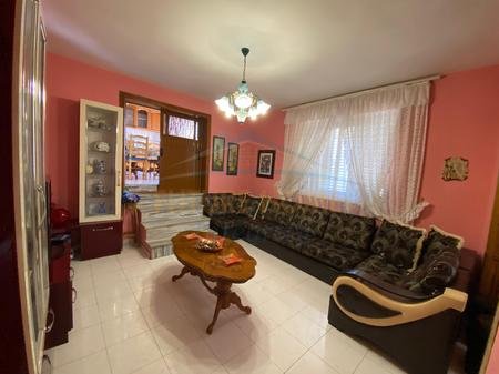 Tirane, jepet me qera apartament 2+1 Kati 1, 157 m² 500 € 