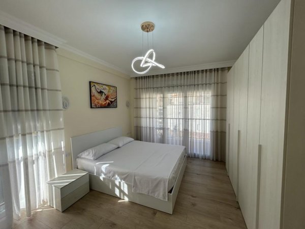 APARTAMENT 2+1+POST PARKIMI ME QERA TEK ATSH, QENDER