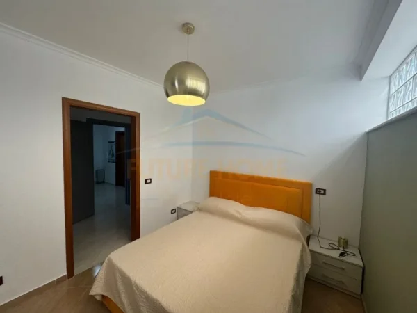 Jepet Apartament me Qera 1+1, Prane Gjykates , Durres , cmimi 500 euro