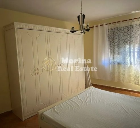 Tirane, jepet me qera apartament 1+1 Kati 4, 60 m² 400 € (Laprake (Kupola))