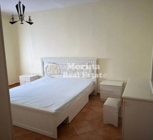 Tirane, jepet me qera apartament 1+1 Kati 4, 60 m² 400 € (Laprake (Kupola))