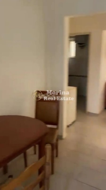 Tirane, jepet me qera shtepi 1+1 Kati 1, 53 m² 260 € (Ali Demi)