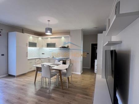 Tirane, jepet me qera apartament 1+1 Kati 2, 73 m² 600 € 
