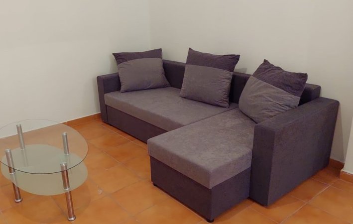 Tirane, jap me qera apartament 2+1+Ballkon Kati 8, 104 m² 460 € (tek kompleksi fratar)