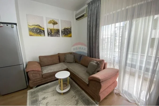 Tirane, shitet apartament 1+1+Ballkon , 52 m² 97.000 € 