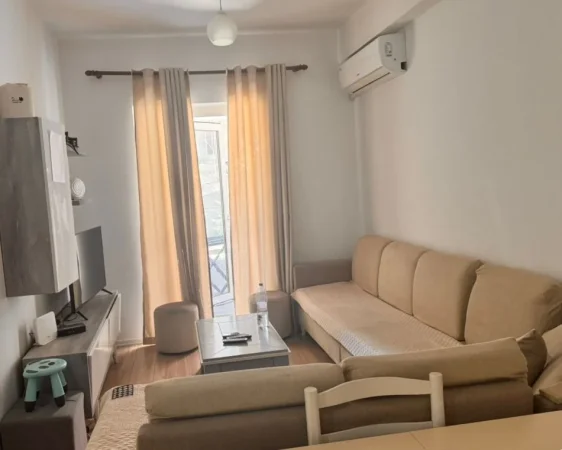 Tirane, jap me qera apartament 2+1+Ballkon Kati 2, 72 m² 500 € (pasho hysa tek mangalem 21)