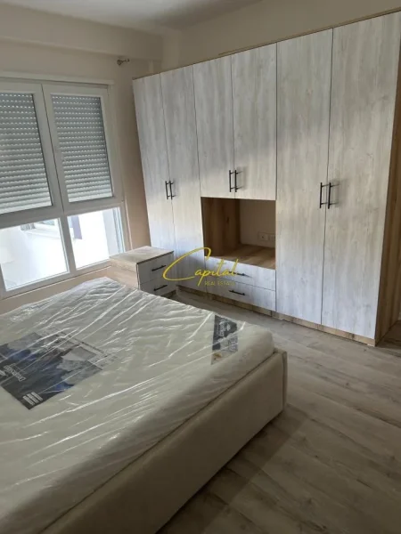 Tirane, jepet me qera apartament 2+1 Kati 2, 75 m² 600 € (5 MAJI)