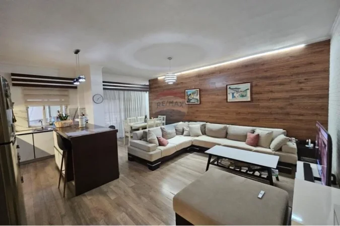 Tirane, shitet apartament 3+1+Ballkon Kati 5, 110 m² 155.000 € 