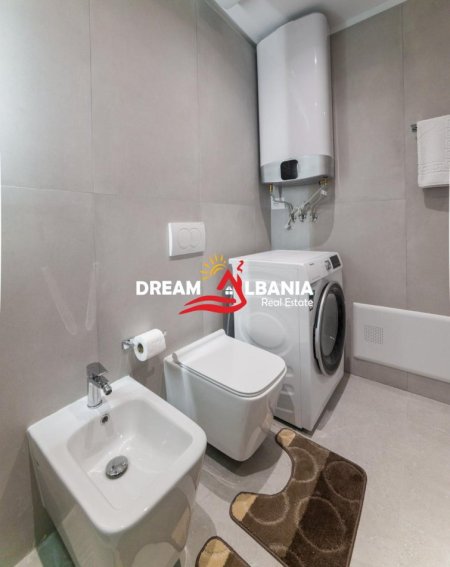 Tirane, jepet me qera apartament 2+1 Kati 3, 80 m² 700 € (rruga e Elbasanit)