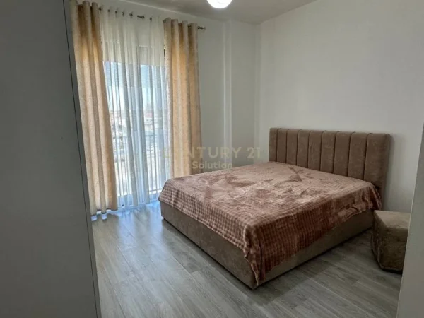 Tirane, jepet me qera apartament 2+1 Kati 3, 100 m² 570 € (Astir)