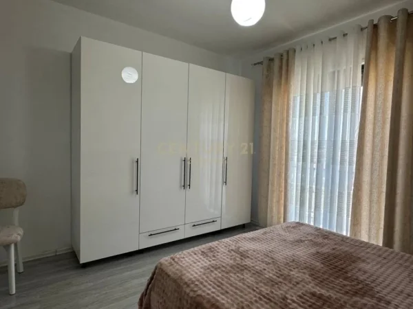 Tirane, jepet me qera apartament 2+1 Kati 3, 100 m² 570 € (Astir)