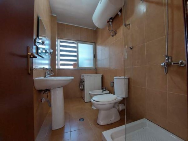 Tirane, shitet apartament 1+1+BLK Kati 10, 48 m² 78.000 Euro (Ish Fusha Aviacionit)