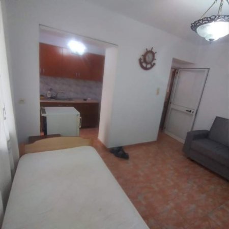 Tirane, jepet me qera garsonier 1+1+A Kati 1, 40 m² 270.000 Leke (Rr Hoxha Tasim Te Zyrat e Puned)