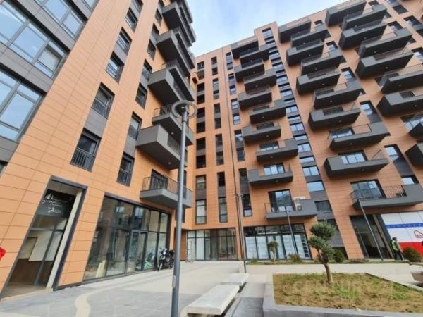 Tirane, jepet me qera apartament 600 Euro (komuna e parisit)