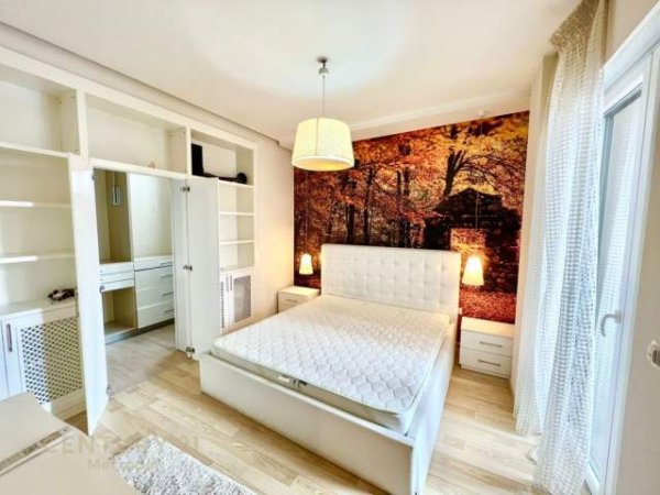 Tirane, shes apartament 250.000 Euro (RRUGA  KAVAJES)
